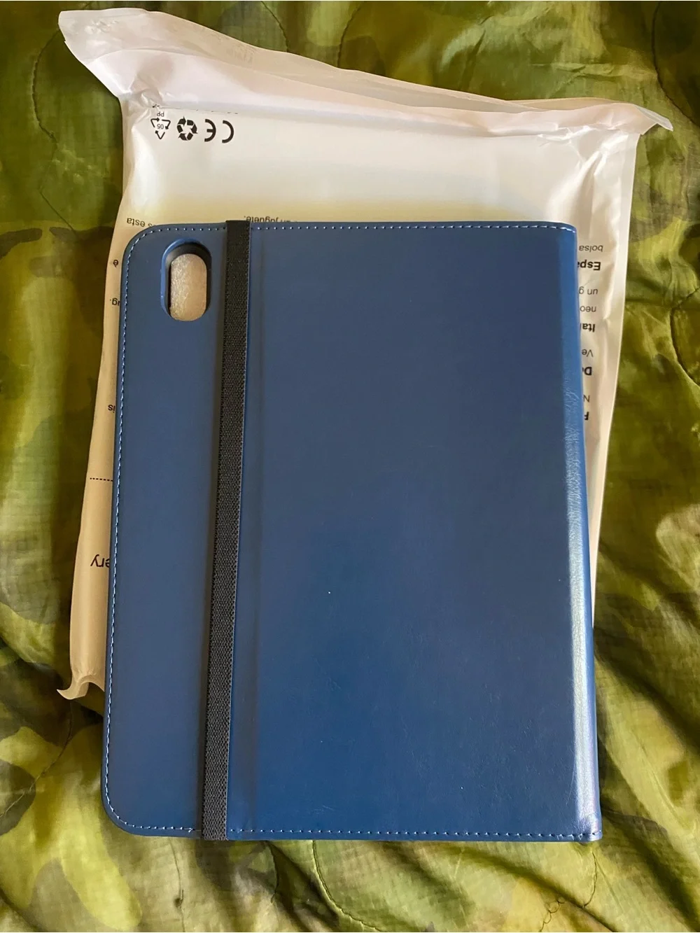 Brand New In Packaging Navy Blue DTTO for iPad A16 Case, iPad 11th / 10th Gen